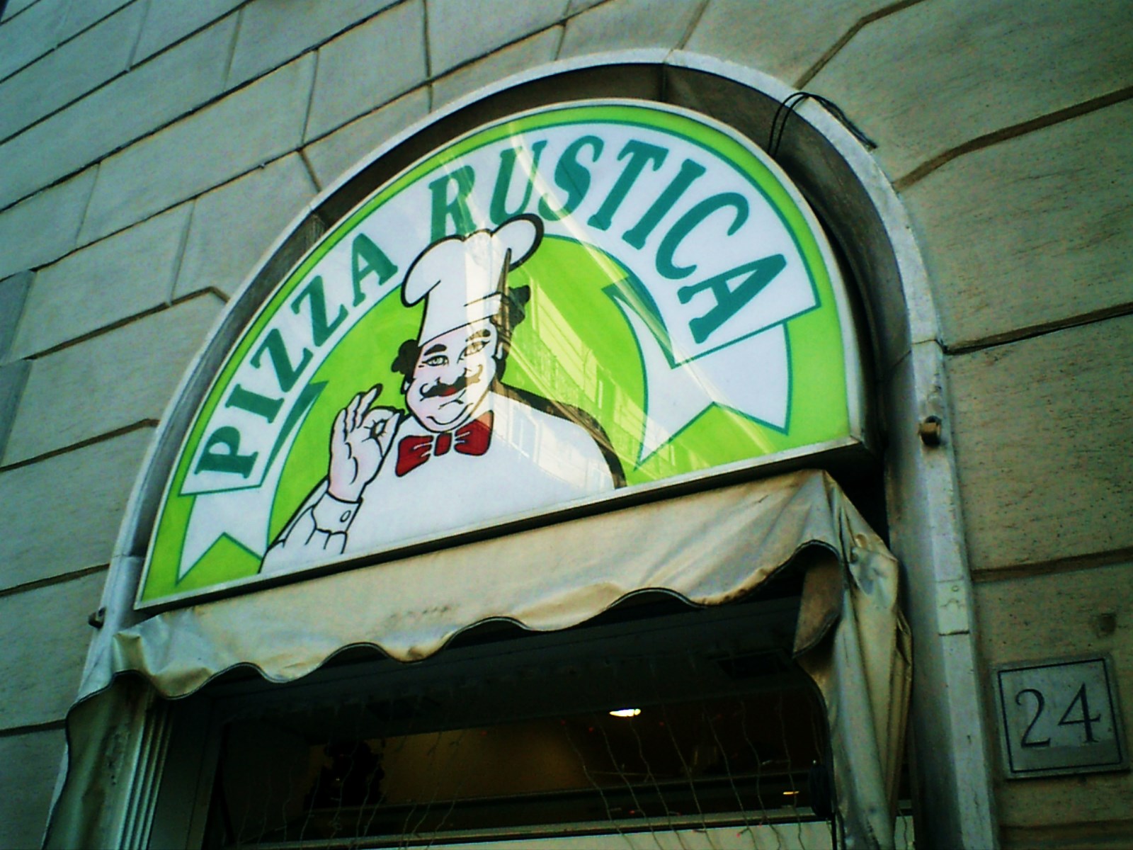 rustica【イタリア料理ってまずいの？フランスは？】ローマとパリの安宿旅の思い出　　 
